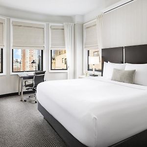 Camera con letto king size